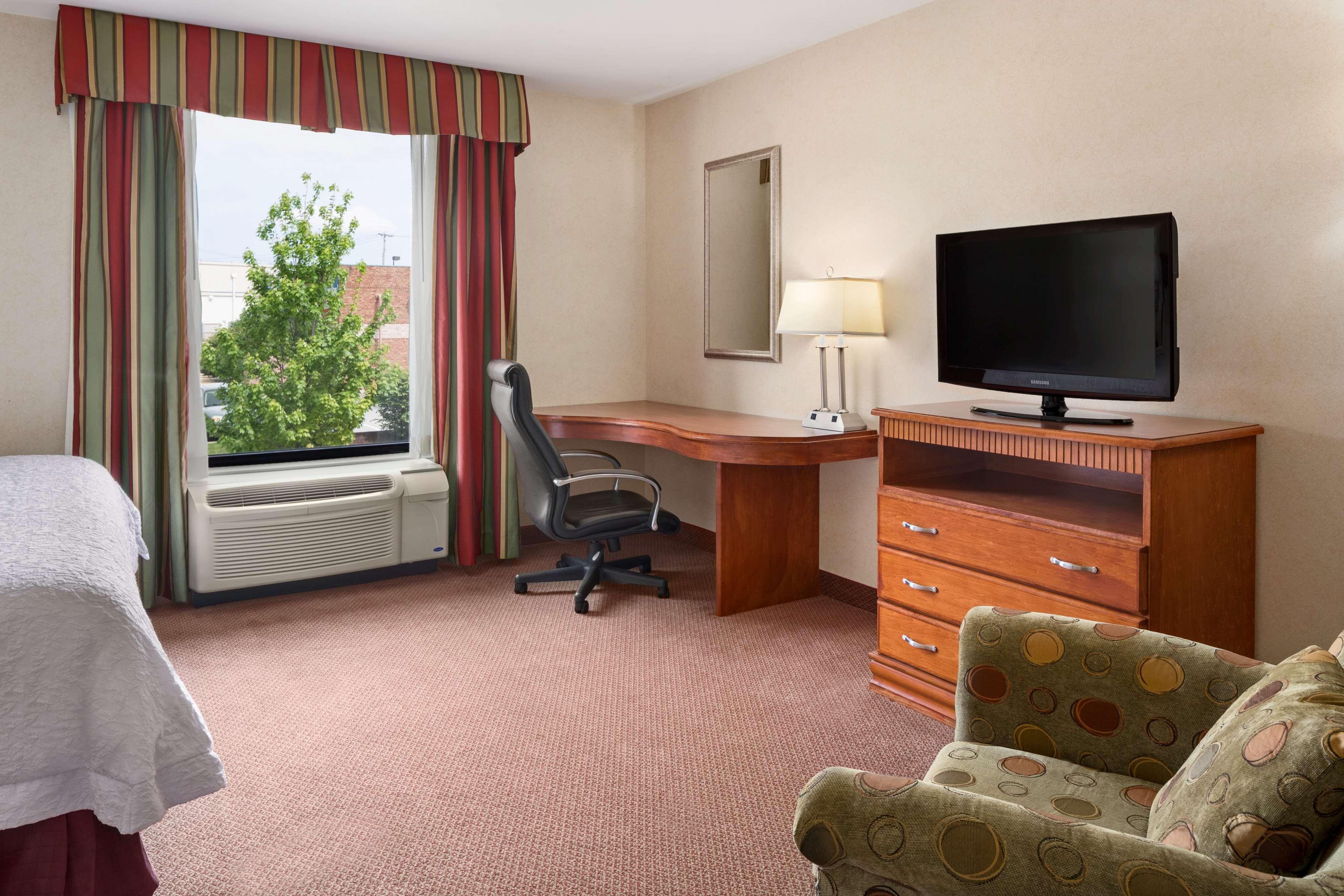 Hampton Inn Belle Vernon Kültér fotó