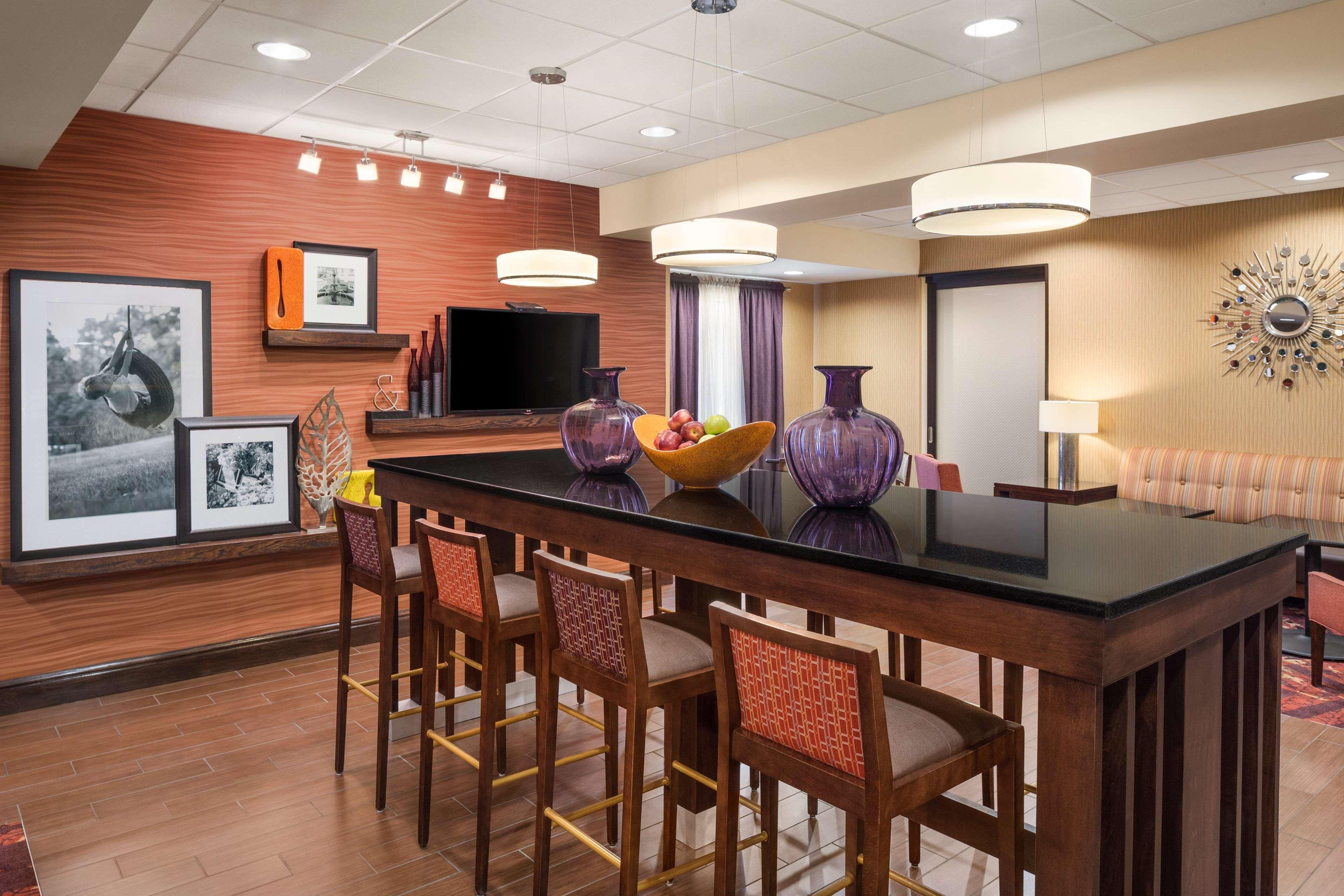Hampton Inn Belle Vernon Kültér fotó