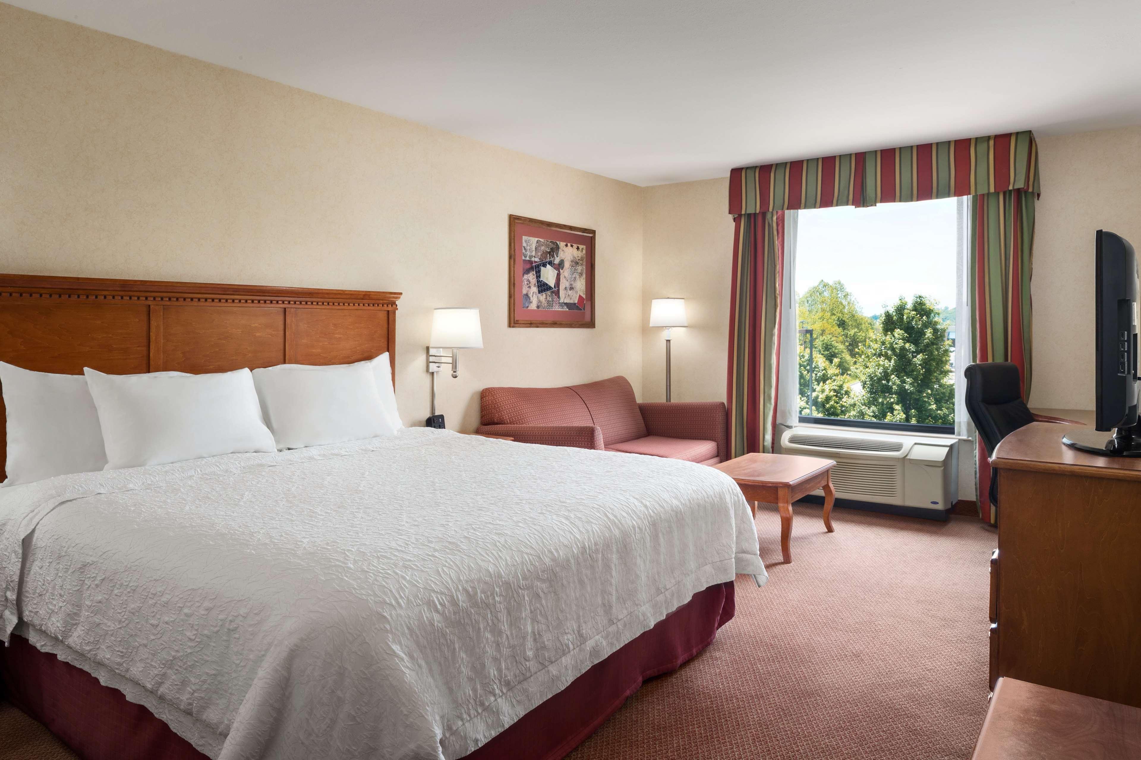 Hampton Inn Belle Vernon Kültér fotó