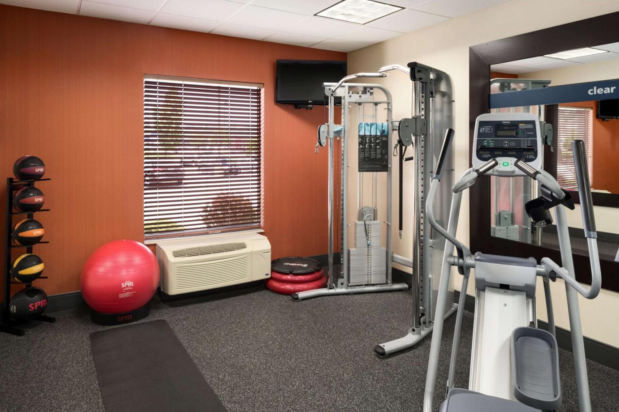 Hampton Inn Belle Vernon Kültér fotó