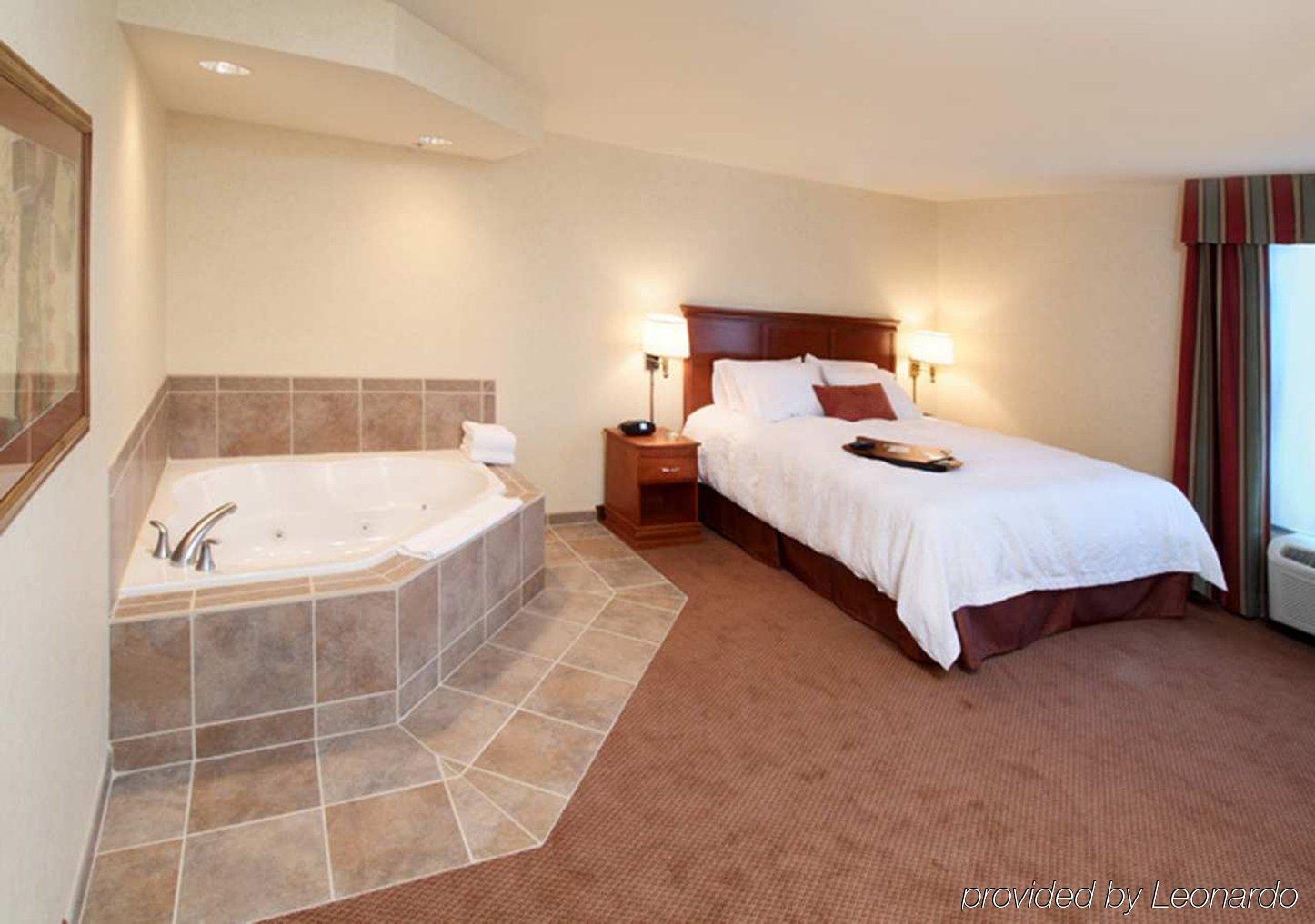 Hampton Inn Belle Vernon Szoba fotó