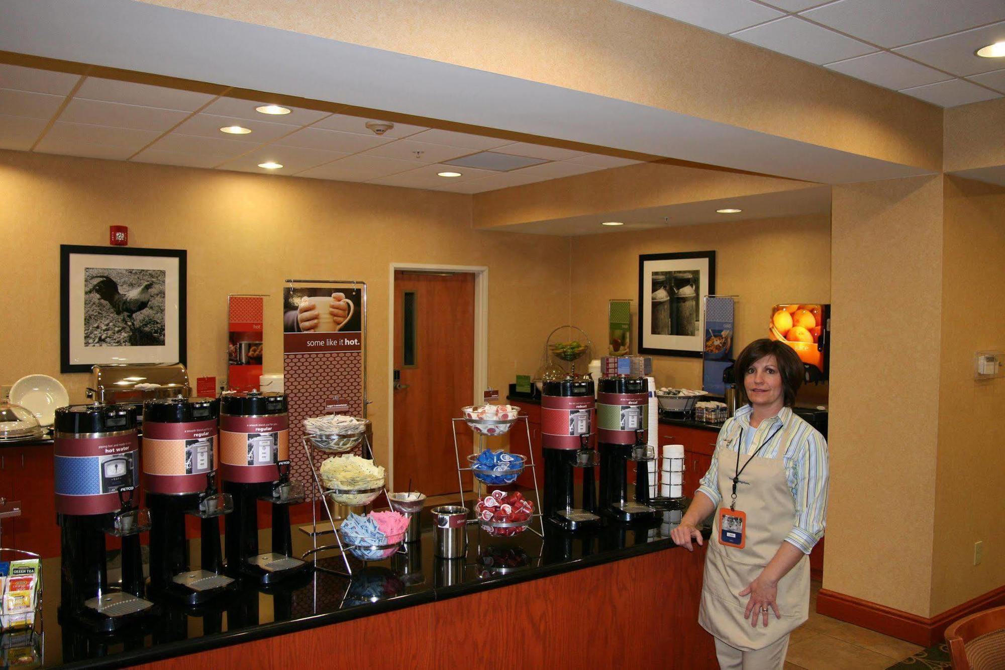 Hampton Inn Belle Vernon Étterem fotó